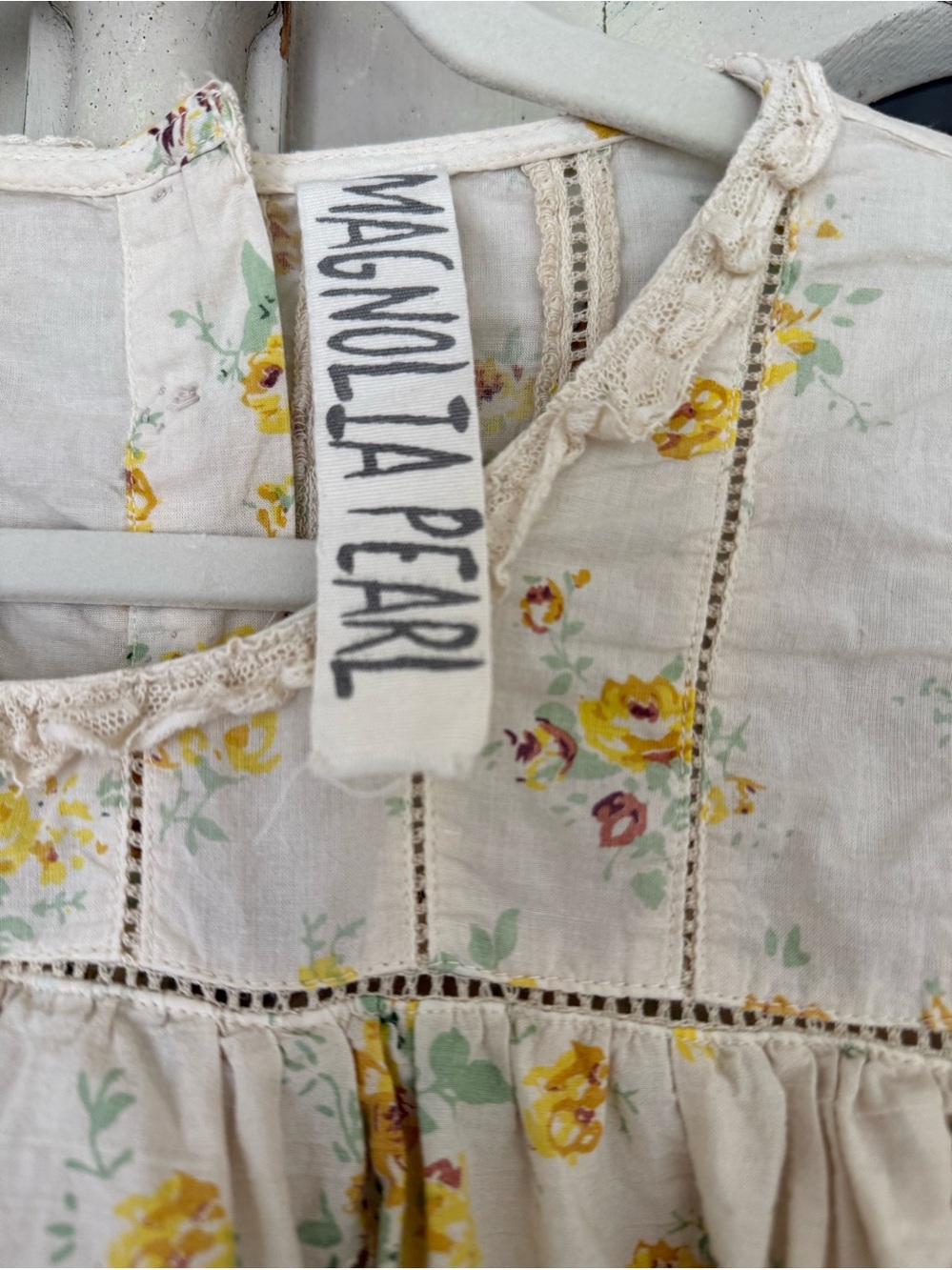 Magnolia Pearl Eyelet Eadred Blouse - Picture 5 of 10